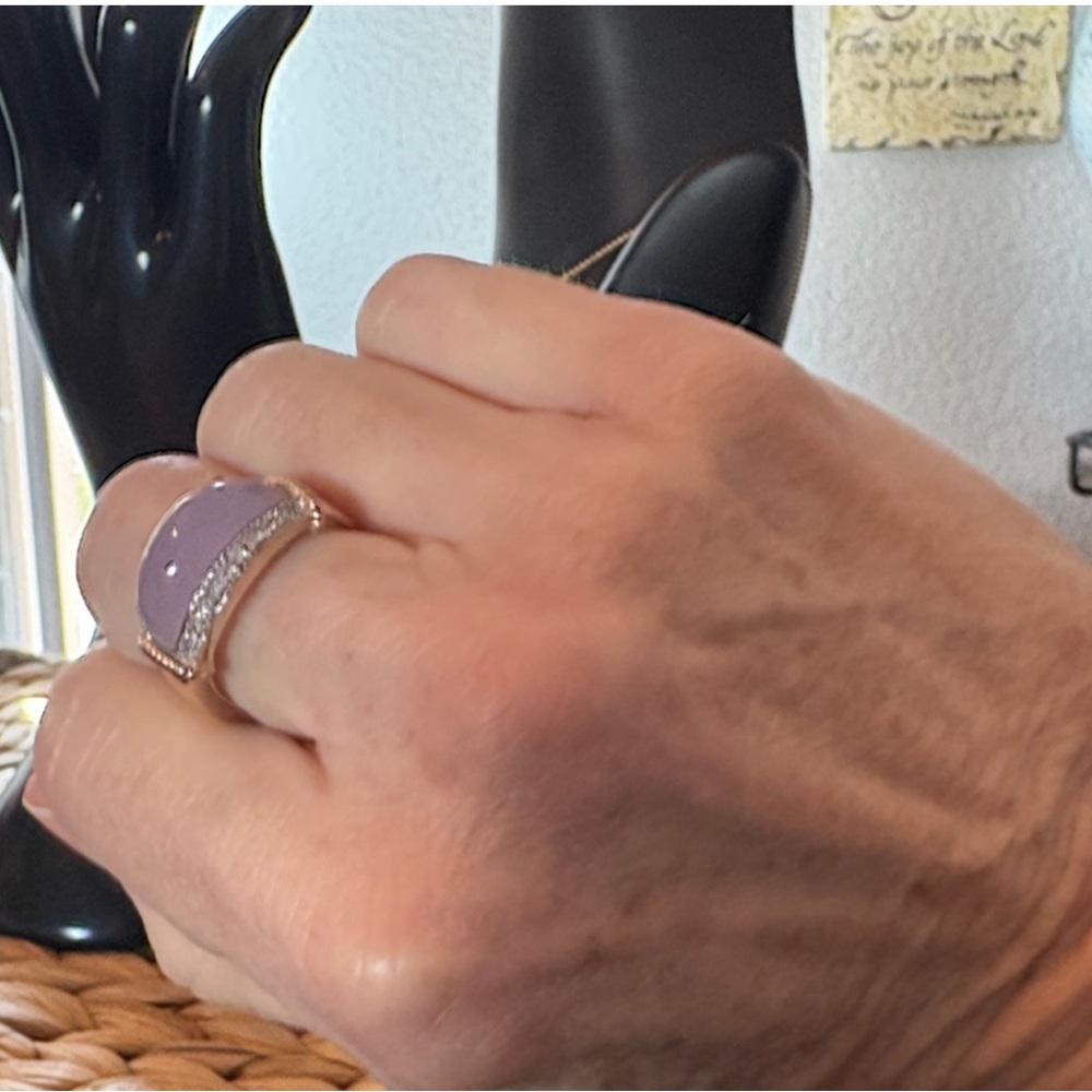 Lavender Jade and diamond ring - Picture 8 of 8